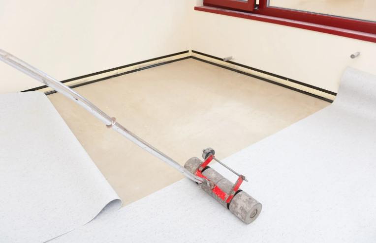 installation de sol en pvc sur carrelage